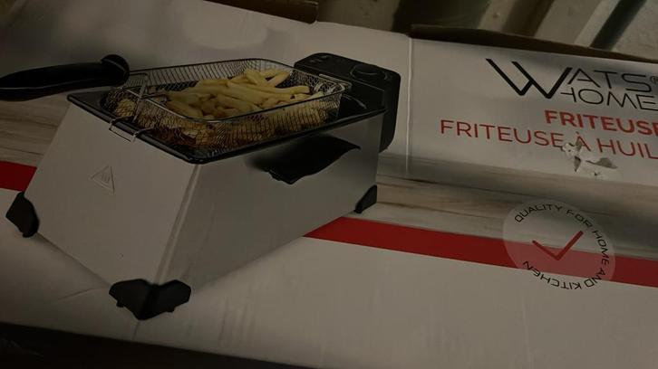 Friteuse -, Witgoed en Apparatuur, Frituurpannen, Nieuw, 2 tot 3 liter, Uitneembare binnenpan, Ophalen of Verzenden