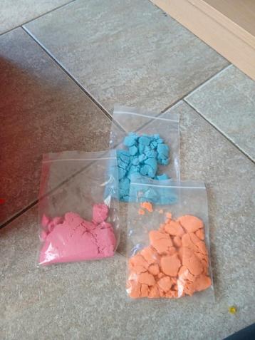 Speelzand - 3 kleuren - Nieuw beschikbaar voor biedingen