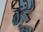Te koop make up etui, pet, portmon sleutelhanger en tas, Sieraden, Tassen en Uiterlijk, Tassen | Damestassen, Ophalen of Verzenden