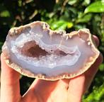 Grote Agaatgeode edelsteen verzameling edelstenen stenen, Verzamelen, Mineralen en Fossielen, Ophalen of Verzenden