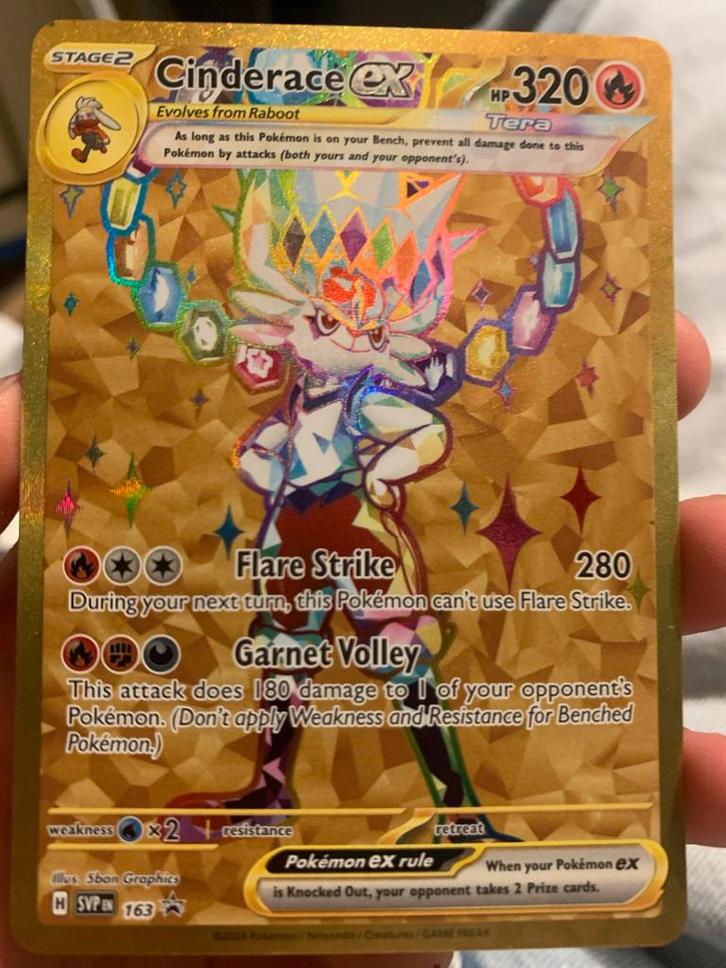 Cinderace ex Tera Gold - Zeldzame Pokémonkaart!, Hobby en Vrije tijd, Verzamelkaartspellen | Pokémon, Zo goed als nieuw, Losse kaart