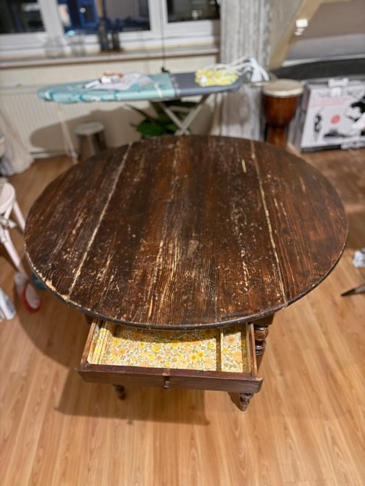 Antieke Ronde Inklapbare Tafel met Lade, Antiek en Kunst, Antiek | Meubels | Tafels, Ophalen