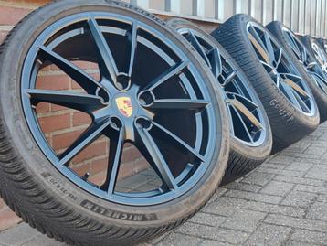 Porsche 992 4S Winterset 20/21 inch Michelin Origineel TPMS beschikbaar voor biedingen