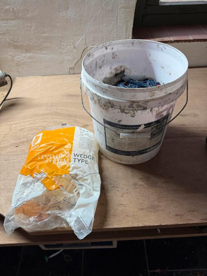 Tegel Level Systeem - Herbruikbaar, Doe-het-zelf en Verbouw, Tegels, Gebruikt, Overige typen, Overige materialen, Minder dan 20 cm