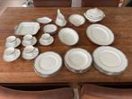 Wedgwood bone china amherst servies, Ophalen of Verzenden, Zo goed als nieuw, Wedgwood, Kop(pen) en/of Schotel(s)