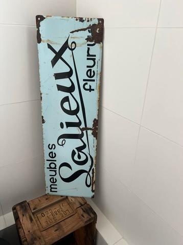 Vintage Emaille Bord Meubles Salieux Fleur beschikbaar voor biedingen