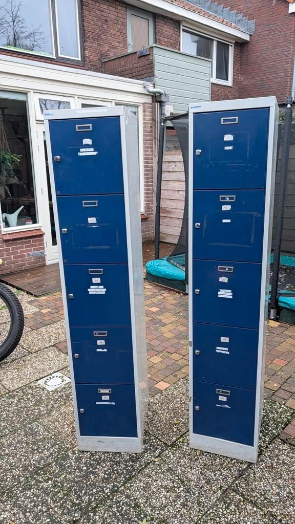 Metalen Lockers - 2 stuks, Huis en Inrichting, Kasten | Lockerkasten, Gebruikt, Ophalen