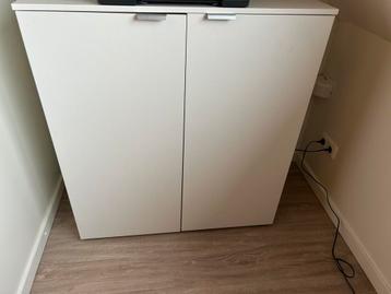 (Opberg) Kast beschikbaar voor biedingen