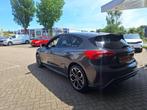 Ford Focus 1.5 EcoB. ST Line X 182 PK Automaat Ford Focus 1., Stof, Euro 6, 700 kg, 1337 kg