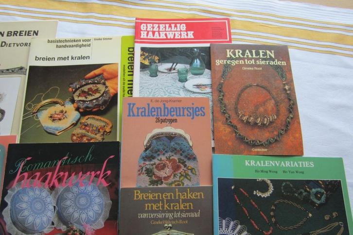 beugeltjes Westfriese beursjes, kralen,creatief, kettingen, Hobby en Vrije tijd, Kralen en Sieraden maken, Zo goed als nieuw, Overige typen