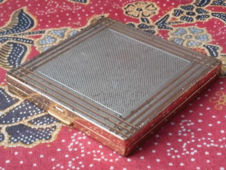 Mooie complete oude vintage poederdoos uit Frankrijk 7,5 cm., Antiek en Kunst, Antiek | Woonaccessoires, Ophalen of Verzenden