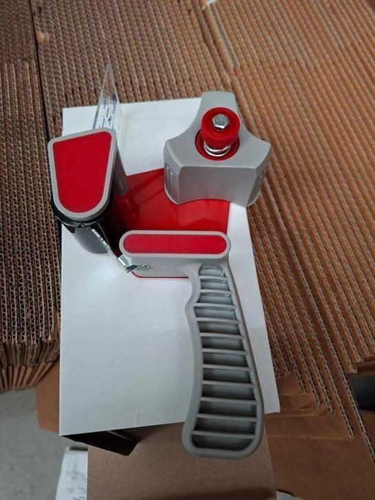 Tapedispenser, taperoller 100 stuks nieuw. Partijhandel., Doe-het-zelf en Verbouw, Gereedschap | Handgereedschap, Nieuw, Ophalen of Verzenden