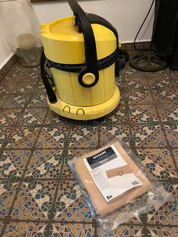 Professionele stofzuiger Karcher kleur geel beschikbaar voor biedingen