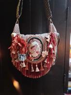 Unieke handgemaakte schoudertas uit de Oddney collectie., Sieraden, Tassen en Uiterlijk, Tassen | Damestassen, Ophalen of Verzenden
