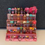 L.O.L. Surprise Pop-Up Stand + 32 Poppen, Ophalen of Verzenden, Gebruikt, Babypop