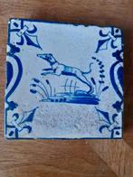 Candelabertegel  met hond, Ophalen of Verzenden