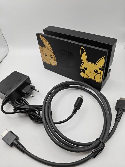 Nintendo Switch Dock Pokemon pikachu eevee let's go, Spelcomputers en Games, Games | Nintendo Switch, Zo goed als nieuw, 1 speler