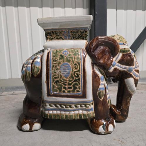 XL keramieken olifant planten standaard 42 cm, Antiek en Kunst, Antiek | Keramiek en Aardewerk, Ophalen