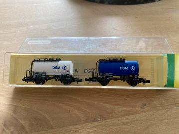N spoor Minitrix 70107 - 2 Ketelwagons DSM - Nieuwstaat! beschikbaar voor biedingen