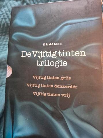 E.L. James - Vijftig tinten beschikbaar voor biedingen