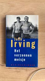 John Irving - Het verzonnen meisje, Zo goed als nieuw, Nederland, John Irving, Ophalen of Verzenden