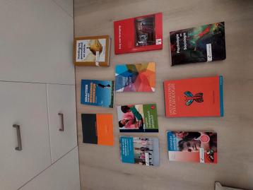 Schoolboeken ALO / sportkunde / psychologie / fysiotherapie beschikbaar voor biedingen