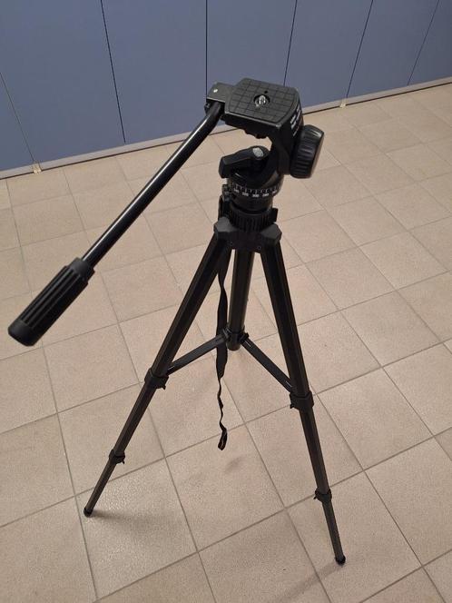 Bilora statief, Audio, Tv en Foto, Fotografie | Statieven en Balhoofden, Zo goed als nieuw, Driepoot, Ophalen of Verzenden
