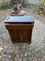 Mooi klein vintage kastje, Antiek en Kunst, Antiek | Meubels | Kasten, Ophalen of Verzenden