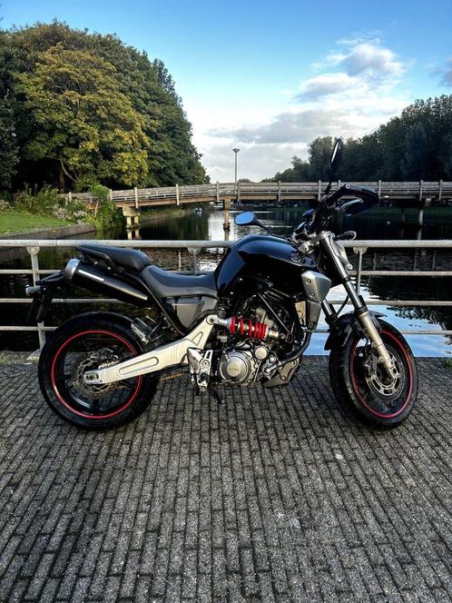 Yamaha mt-03 (2008) A2 | Super Offer very low km, Motoren, Motoren | Yamaha, Particulier, Naked bike, 12 t/m 35 kW, 1 cilinder