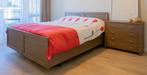 Elektrisch verstelbaar deelbaar bed 180x200 + nachtkastjes, Ophalen, Verstelbaar, Bruin, Tweepersoons