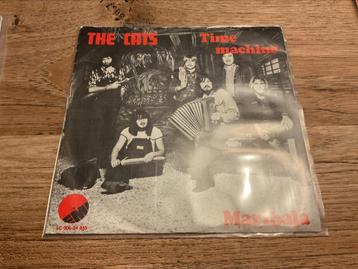 The Cats, Maribaja beschikbaar voor biedingen