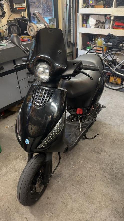 Zip 2t 70cc, Fietsen en Brommers, Scooters | Piaggio, Zo goed als nieuw, Zip, Tweetakt, Ophalen