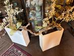 2 prachtige granieten bloembakken met kunststof bloemen, Ophalen, Tuin, Steen, Bertus11@xs4all.nl