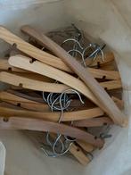 95 houten kledinghangers (kind), Kinderen en Baby's, Kinderkamer | Commodes en Kasten, 105 cm of meer, Ophalen of Verzenden, Minder dan 50 cm