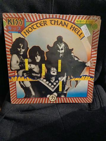 KISS - Hotter Than Hell (Japanse Persing) beschikbaar voor biedingen