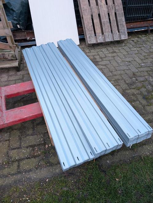 Zonnepanelen windvangsysteem, Doe-het-zelf en Verbouw, Metalen, Nieuw, IJzer, Ophalen