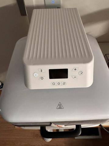 HTV Front automatische heatpress – 38 x 38 cm beschikbaar voor biedingen