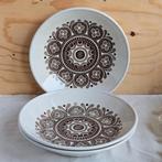 Roulette England diepe borden 3 stuks, Huis en Inrichting, Keuken | Servies, Gebruikt, Keramiek, Ophalen of Verzenden, Overige stijlen