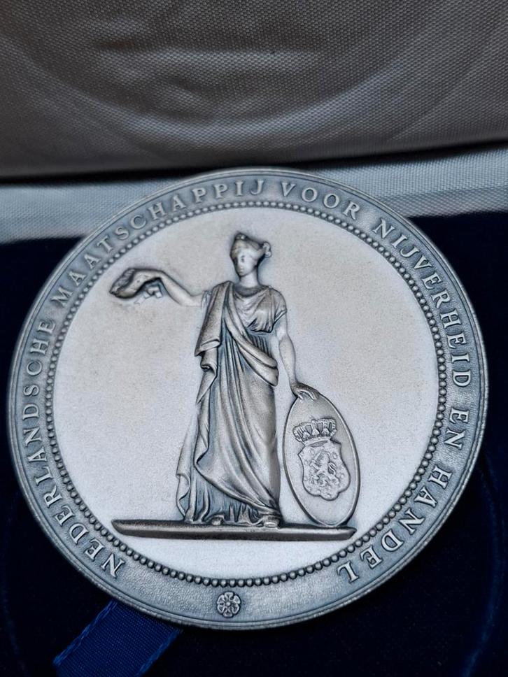 Zilveren Penning Volkswelvaart 1917-1957, Postzegels en Munten, Penningen en Medailles, Zilver, Nederland, Ophalen of Verzenden