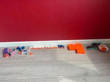 Nurf guns en pijltjes beschikbaar voor biedingen