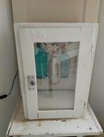 Brocante pronkkastje, vitrinekastjes, glazenkastje, Ophalen