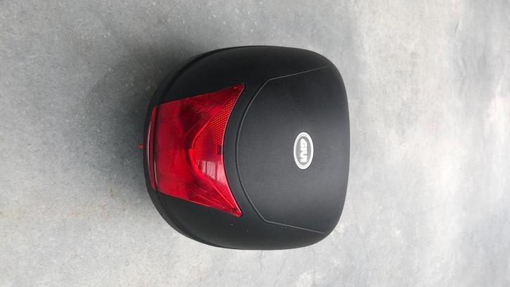 Givi Topkoffer voor een Yamaha R1 Big Bang 2009-2014, Motoren, Onderdelen | Yamaha, Gebruikt, Ophalen of Verzenden