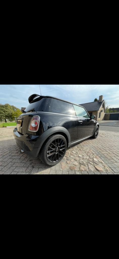 Mini (r56) 1.6 75pk 2010 Zwart, Auto's, Mini, Particulier, One, ABS, Airbags, Airconditioning, Alarm, Boordcomputer, Centrale vergrendeling