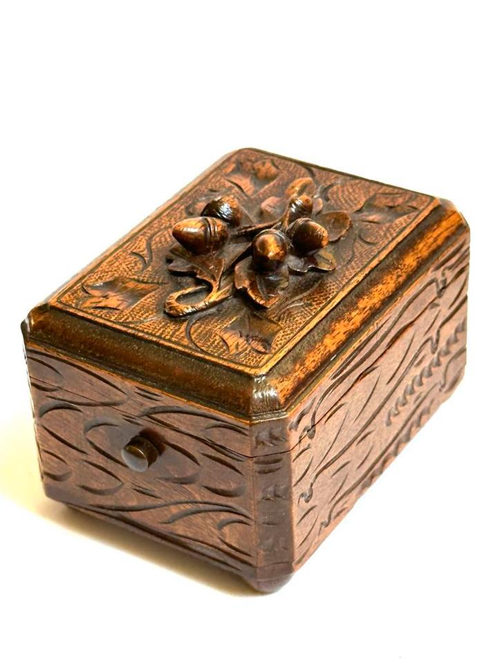 Antiek Schwarzwald Horlogedoosje met Eikenblad, Antiek en Kunst, Antiek | Woonaccessoires, Ophalen of Verzenden