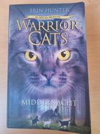 Erin Hunter - Middernacht - Serie 2, boek 1, Boeken, Ophalen of Verzenden, Zo goed als nieuw, Erin Hunter