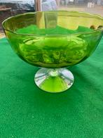 Vintage groen kristallen schaal op poot, Antiek en Kunst, Ophalen of Verzenden