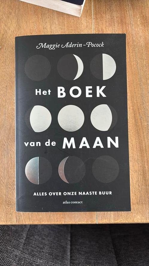 Maggie Aderin-Pocock - Het boek van de maan, Boeken, Esoterie en Spiritualiteit, Gelezen, Ophalen of Verzenden