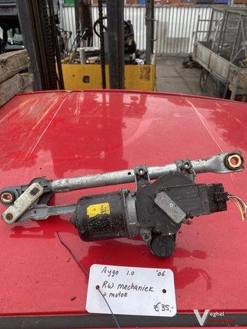 Toyota Aygo 2006 Ruitenwissermechaniek met motor beschikbaar voor biedingen