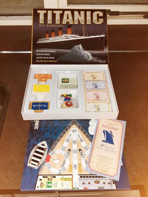 Titanic bordspel nieuwstaat 1998, Hobby en Vrije tijd, Gezelschapsspellen | Bordspellen, Zo goed als nieuw, Ophalen of Verzenden