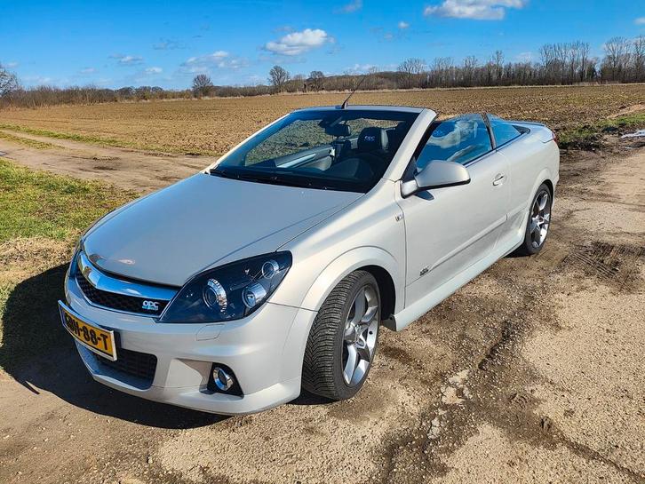 Opel Astra 1.8 16V Twintop 2010 OPC Line 53905 KM!, Auto's, Opel, Particulier, Astra, ABS, Adaptieve lichten, Airbags, Airconditioning